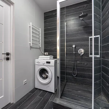 Flatrent Olympic Park, метро бориспільська поруч! * Kyiv