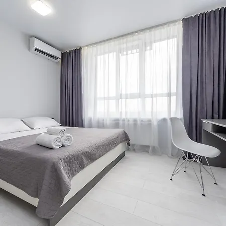 Flatrent Olympic Park, метро бориспільська поруч! Kyiv