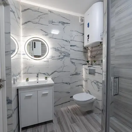 Flatrent Olympic Park, метро бориспільська поруч! Apartment Kyiv