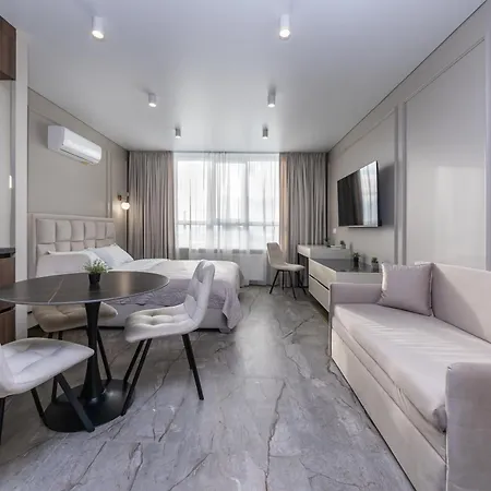 Flatrent Olympic Park, метро бориспільська поруч! Apartment *
