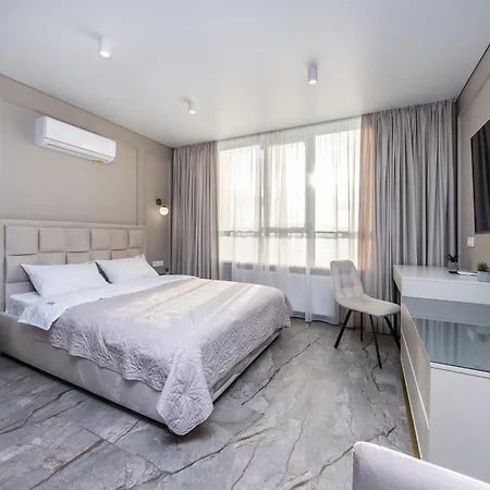 Flatrent Olympic Park, метро бориспільська поруч! Apartment *